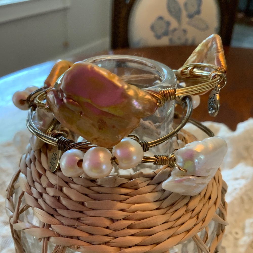 BOURBON AND BOWTIES PEARL BANGLE BRACELETS 3 - Picture 7 of 7